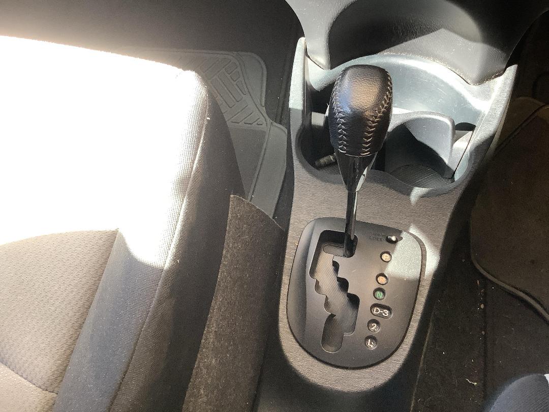 Photo '17' of Toyota Yaris YRX Photo '17' of Toyota Yaris YRX