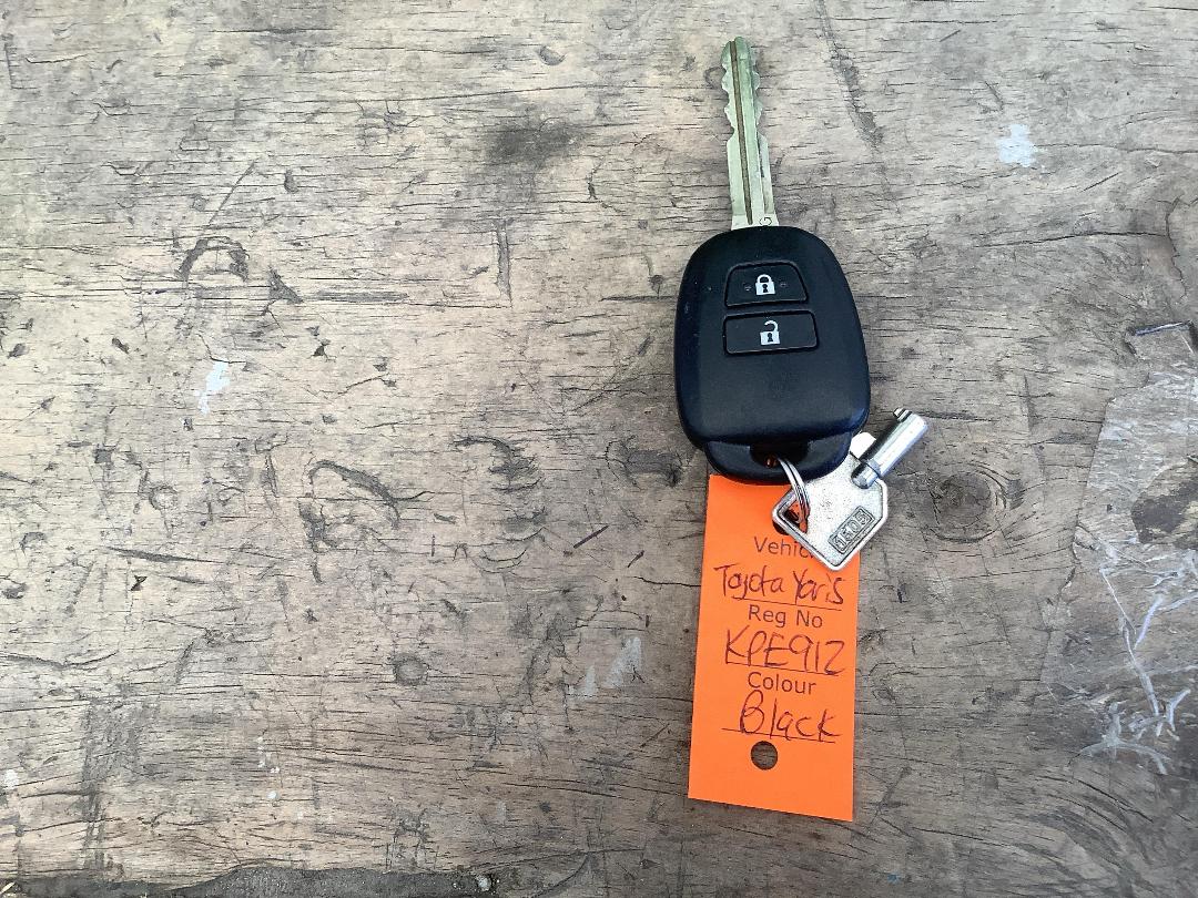 Photo '20' of Toyota Yaris YRX Photo '20' of Toyota Yaris YRX