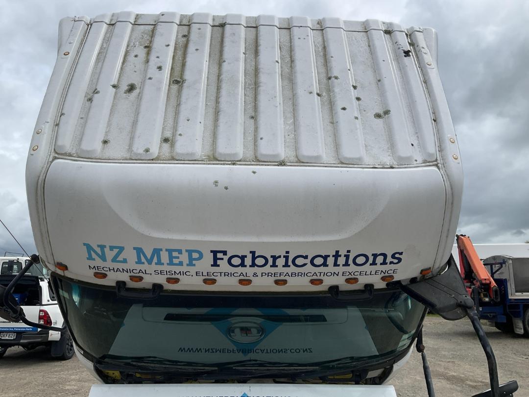 Photo '17' of UD Trucks QUON Tractor Unit