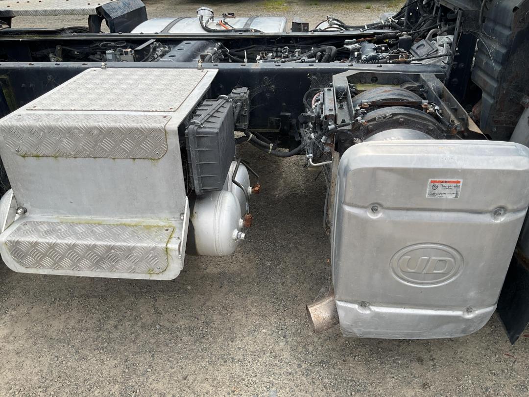 Photo '19' of UD Trucks QUON Tractor Unit