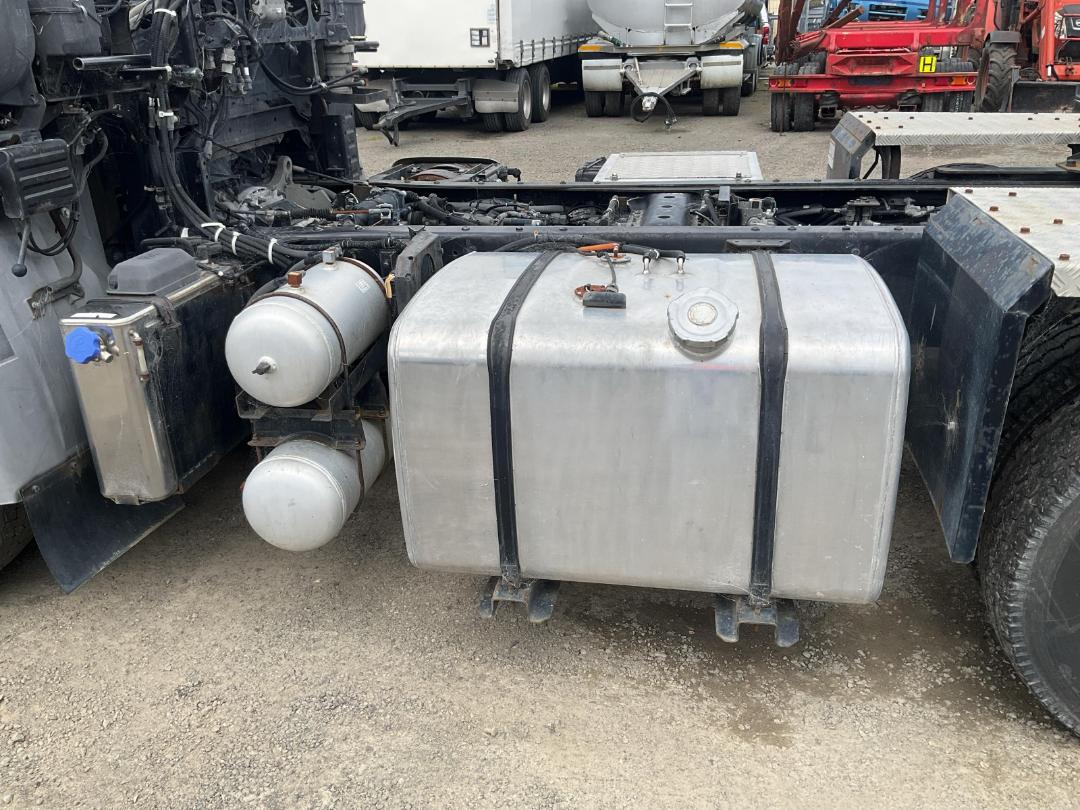 Photo '22' of UD Trucks QUON Tractor Unit