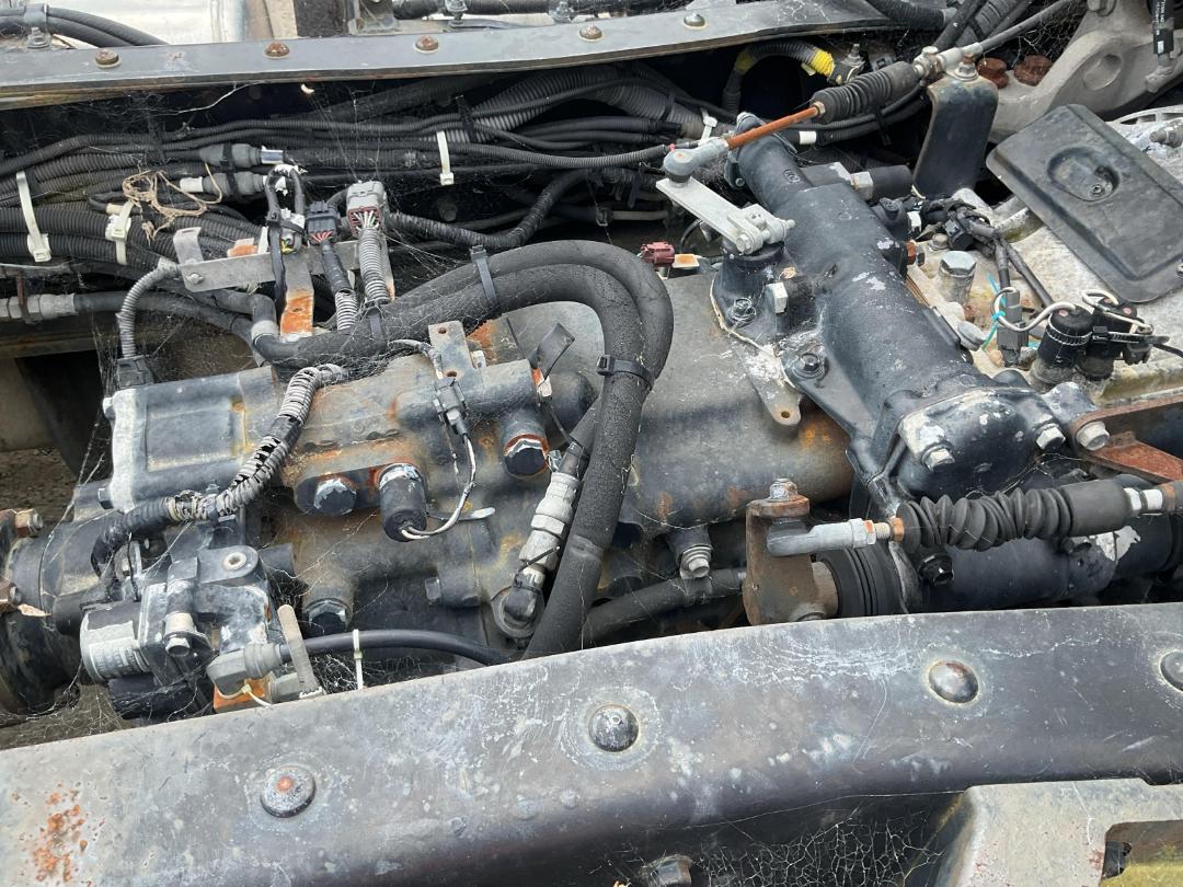 Photo '24' of UD Trucks QUON Tractor Unit