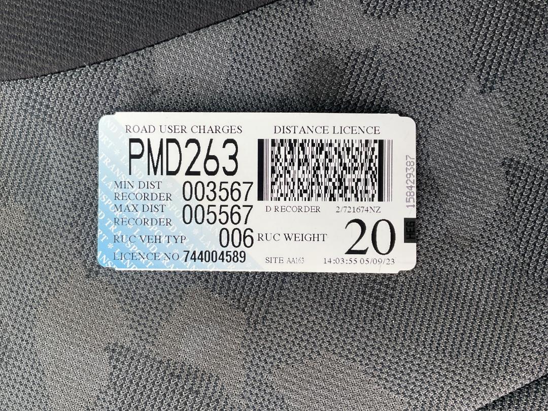 Photo '49' of UD Trucks QUON Tractor Unit