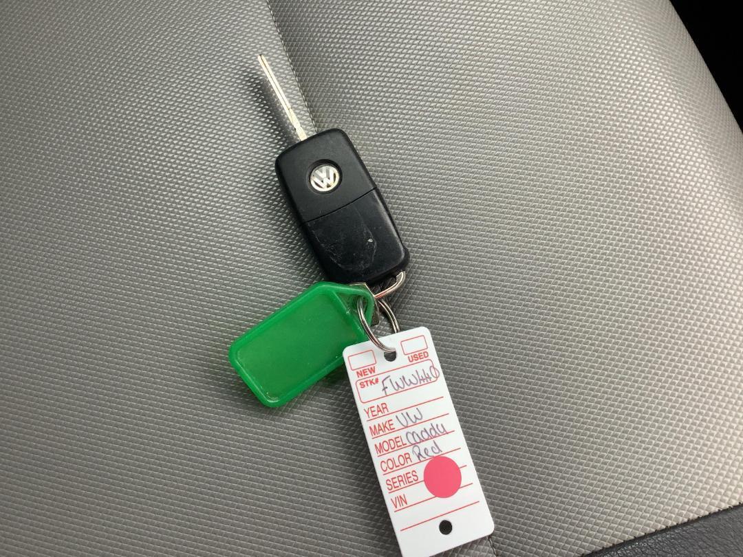 Photo '32' of Volkswagen Caddy Maxi Kombi