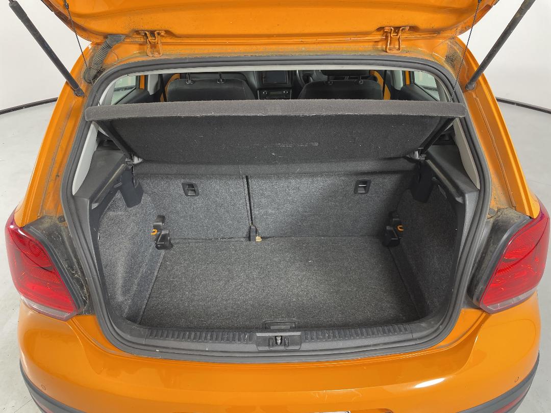 Photo '14' of Volkswagen Cross Polo