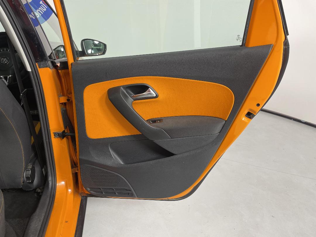 Photo '19' of Volkswagen Cross Polo