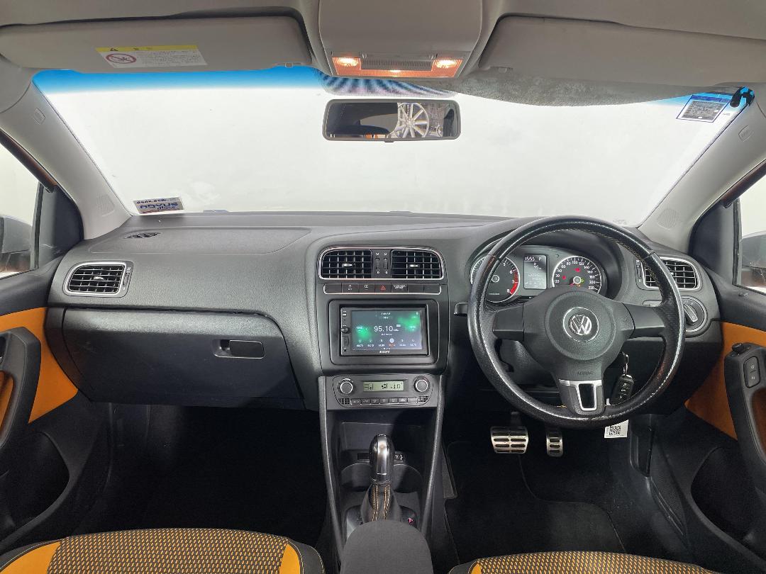 Photo '17' of Volkswagen Cross Polo