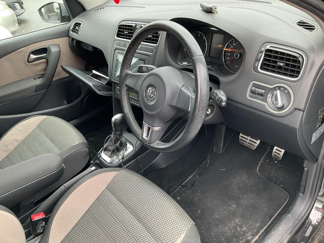 Photo '9' of Volkswagen Cross Polo TSI Photo '9' of Volkswagen Cross Polo TSI