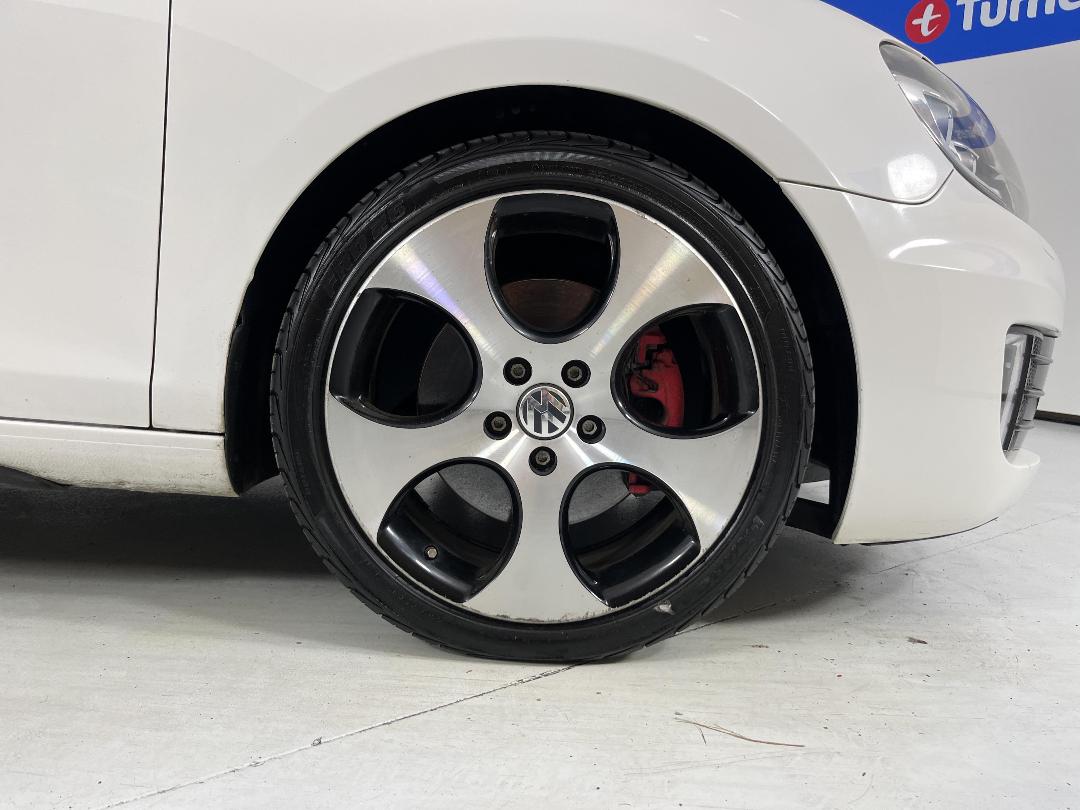 Photo '9' of Volkswagen Golf Photo '9' of Volkswagen Golf