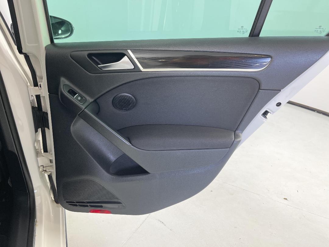 Photo '19' of Volkswagen Golf Photo '19' of Volkswagen Golf