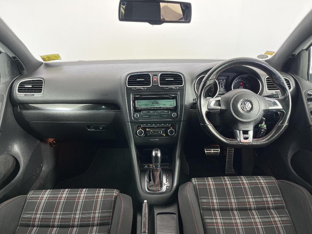 Photo '17' of Volkswagen Golf Photo '17' of Volkswagen Golf