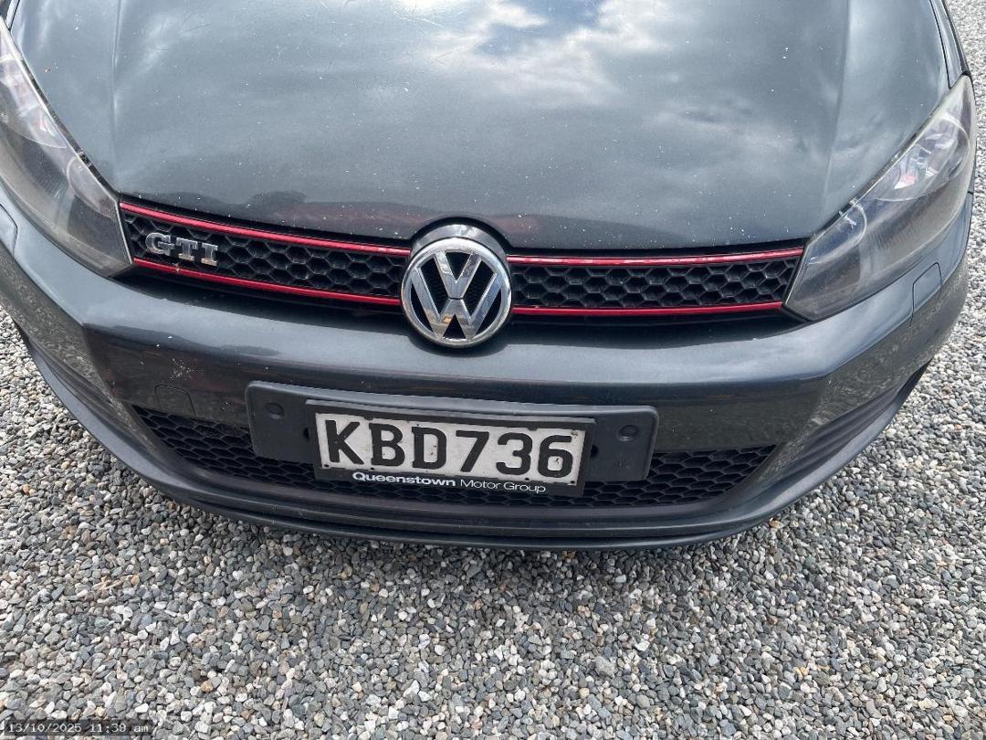 Photo '2' of Volkswagen Golf