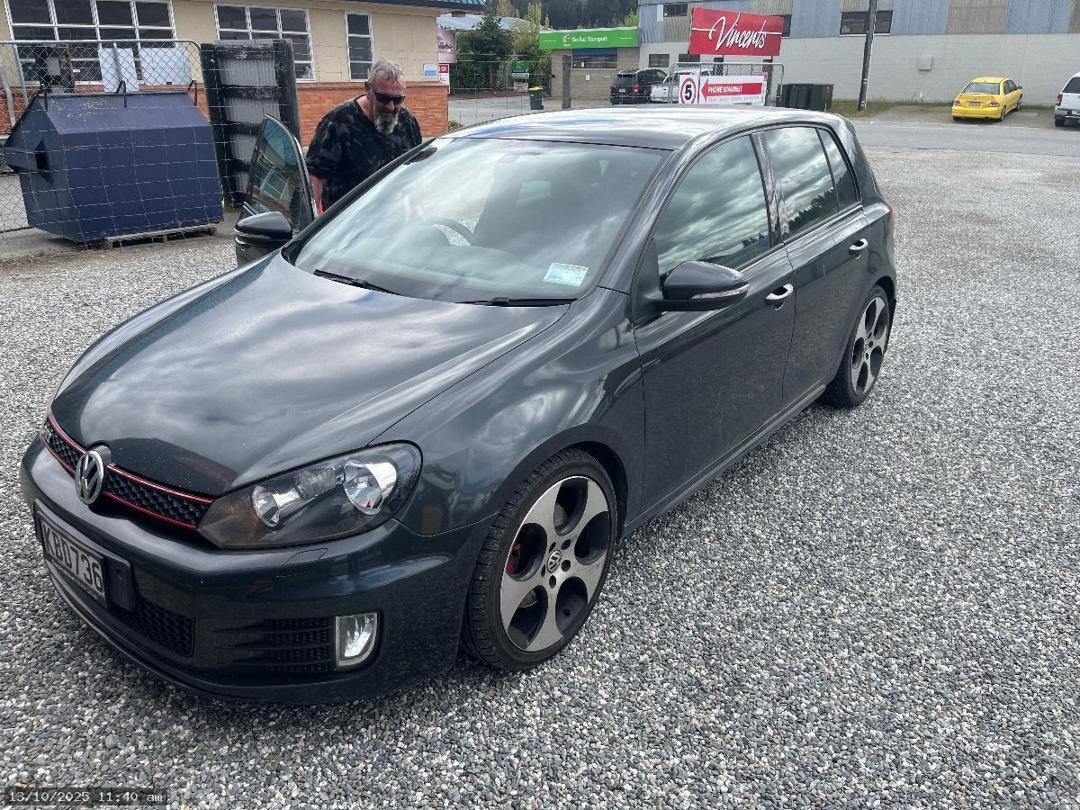 Photo '3' of Volkswagen Golf