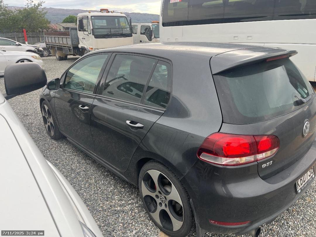 Photo '6' of Volkswagen Golf