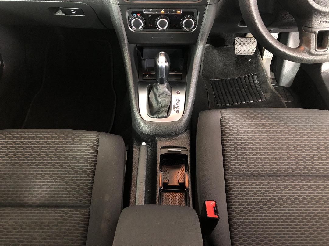 Photo '18' of Volkswagen Golf Photo '18' of Volkswagen Golf