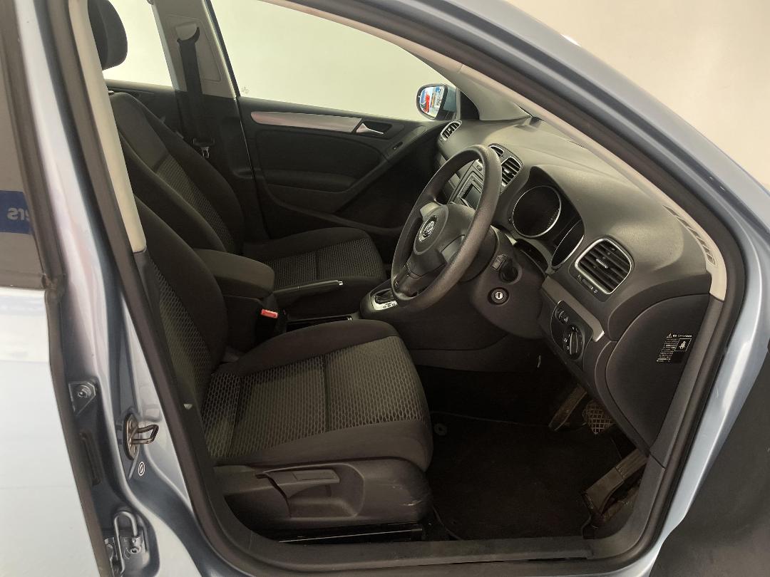 Photo '16' of Volkswagen Golf Photo '16' of Volkswagen Golf