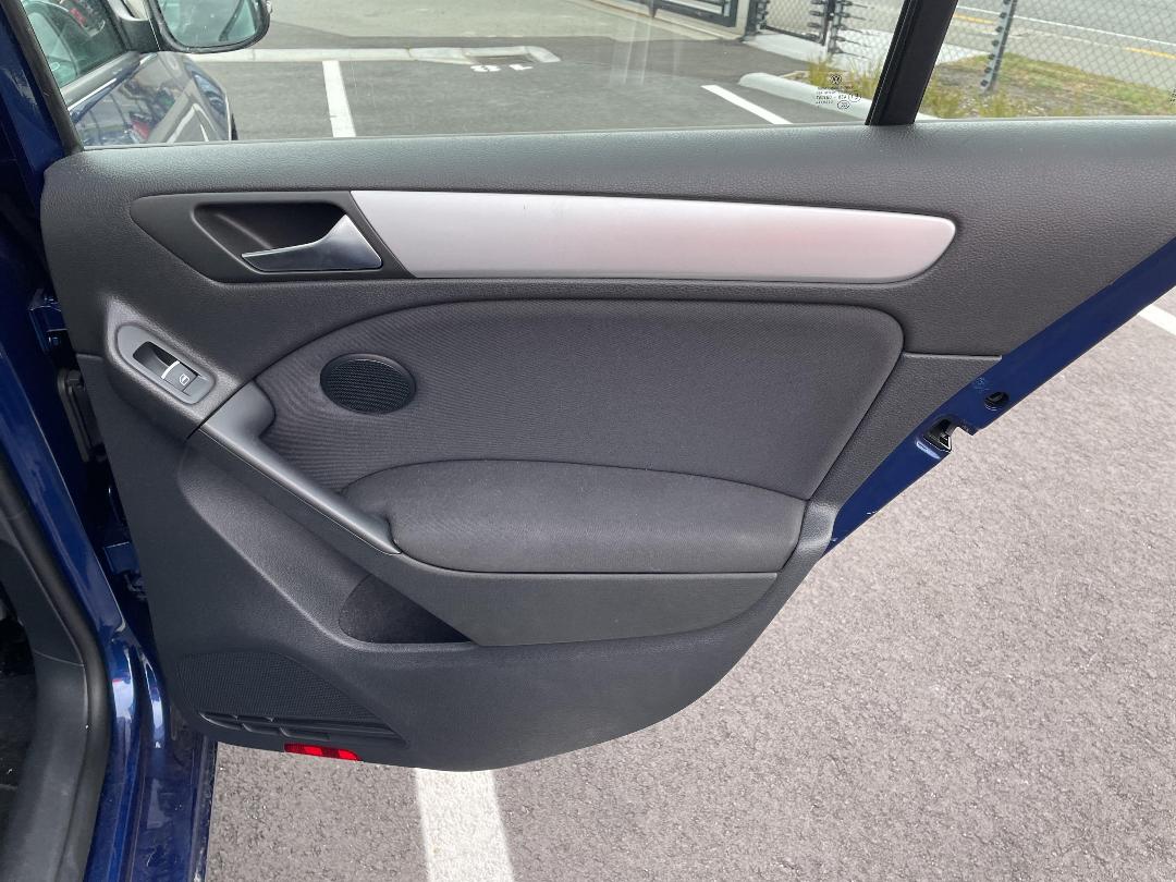 Photo '17' of Volkswagen Golf 1.4 90KW