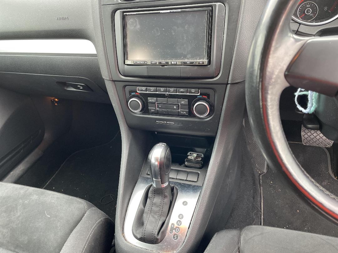 Photo '16' of Volkswagen Golf 1.4 90KW