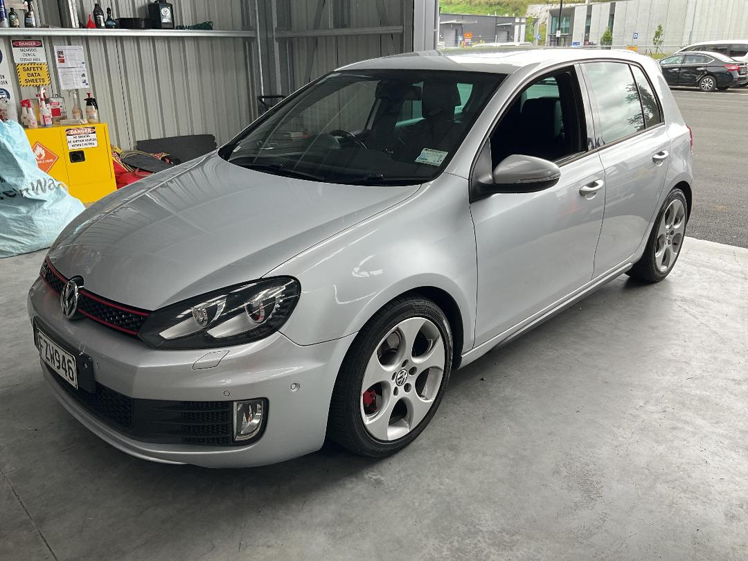 Photo '2' of Volkswagen Golf GTI 155KW