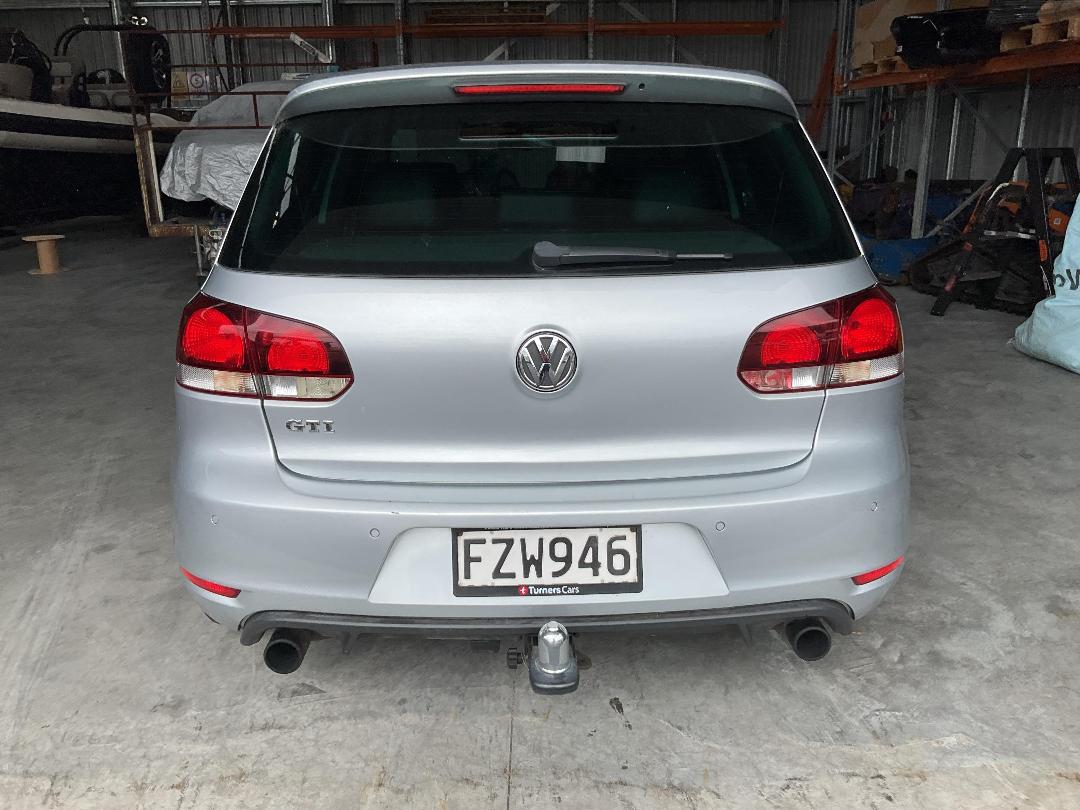 Photo '8' of Volkswagen Golf GTI 155KW