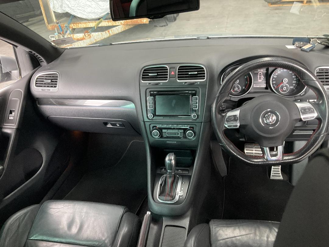 Photo '16' of Volkswagen Golf GTI 155KW