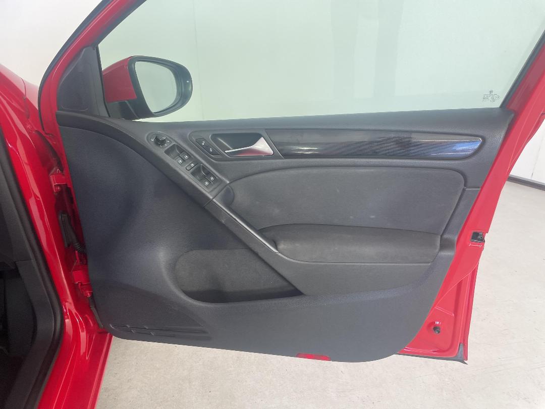 Photo '15' of Volkswagen Golf Photo '15' of Volkswagen Golf