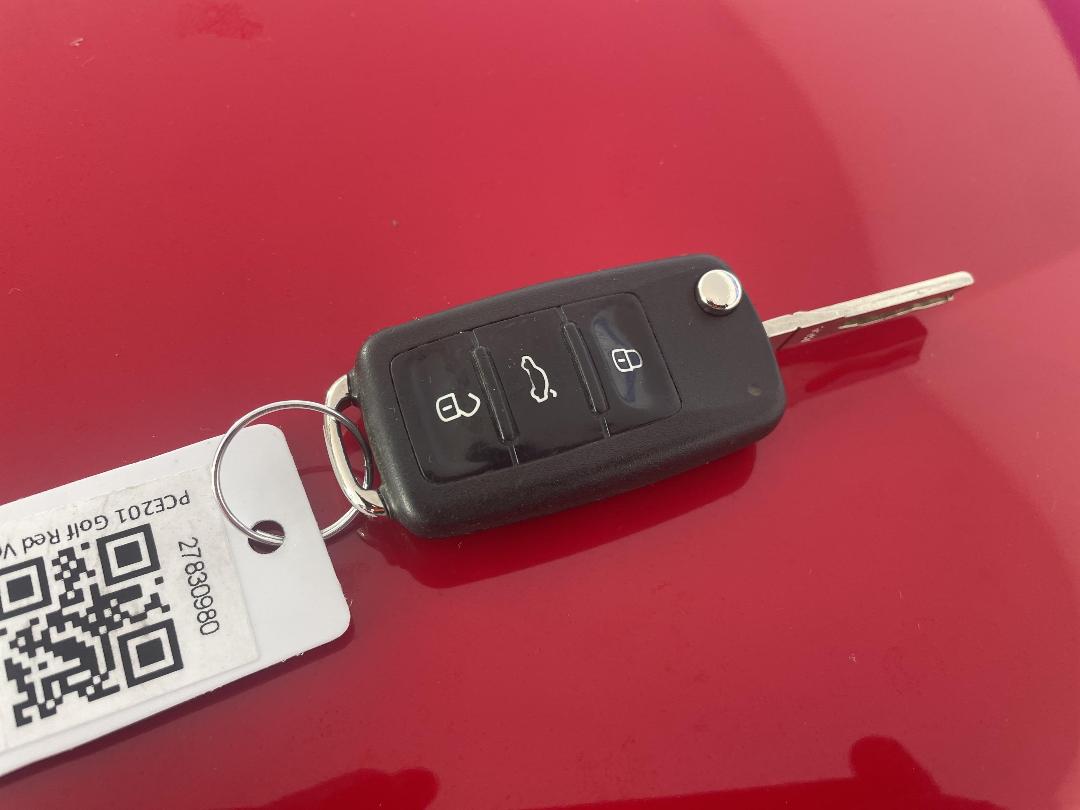 Photo '22' of Volkswagen Golf Photo '22' of Volkswagen Golf