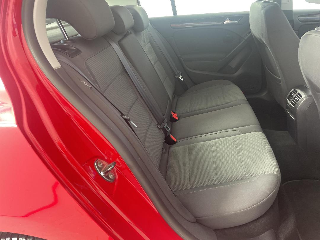 Photo '20' of Volkswagen Golf Photo '20' of Volkswagen Golf