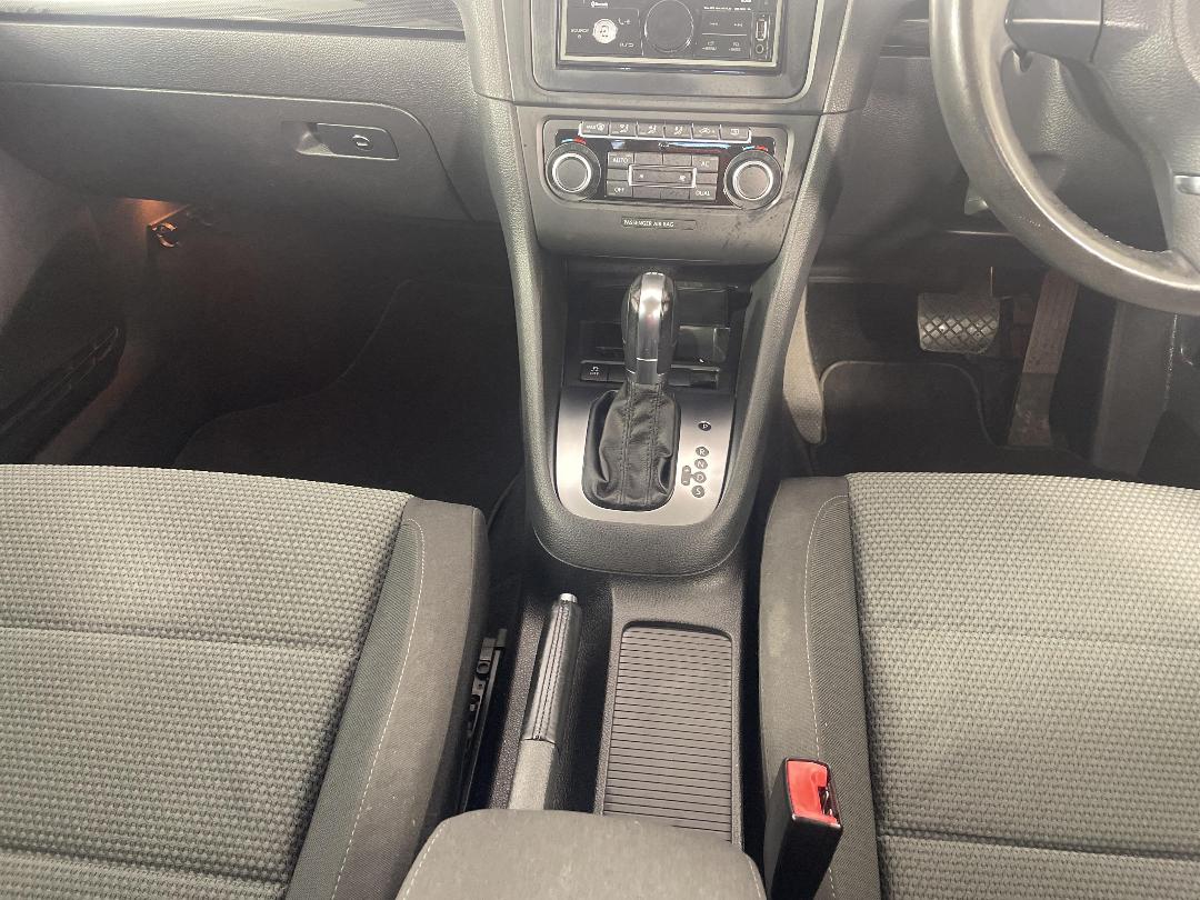 Photo '18' of Volkswagen Golf Photo '18' of Volkswagen Golf