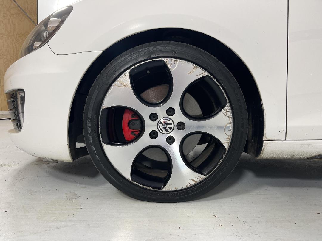 Photo '10' of Volkswagen Golf