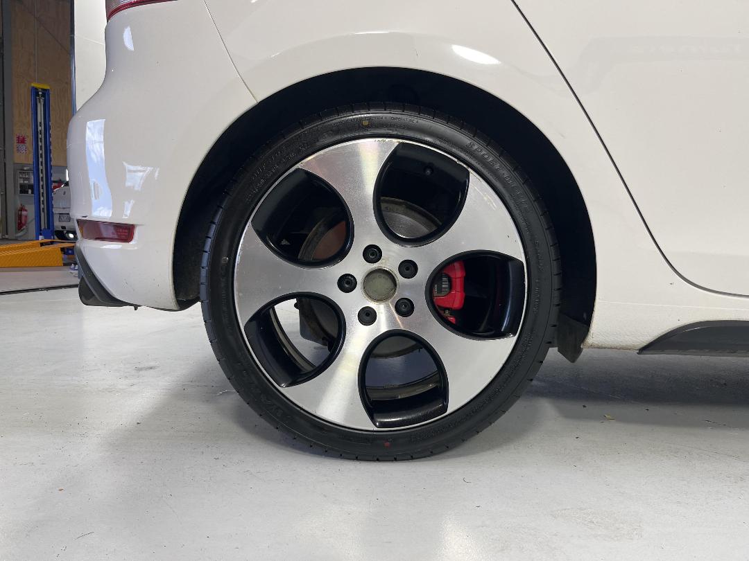 Photo '12' of Volkswagen Golf