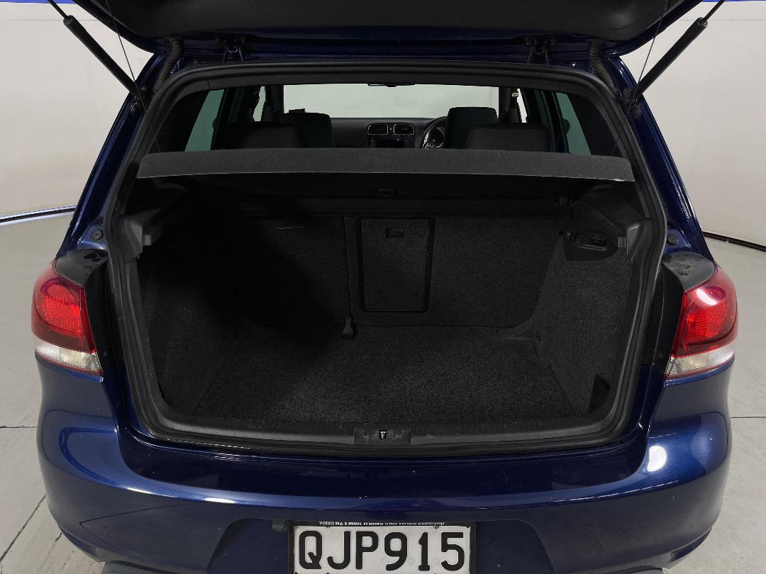 Photo '14' of Volkswagen Golf Photo '14' of Volkswagen Golf