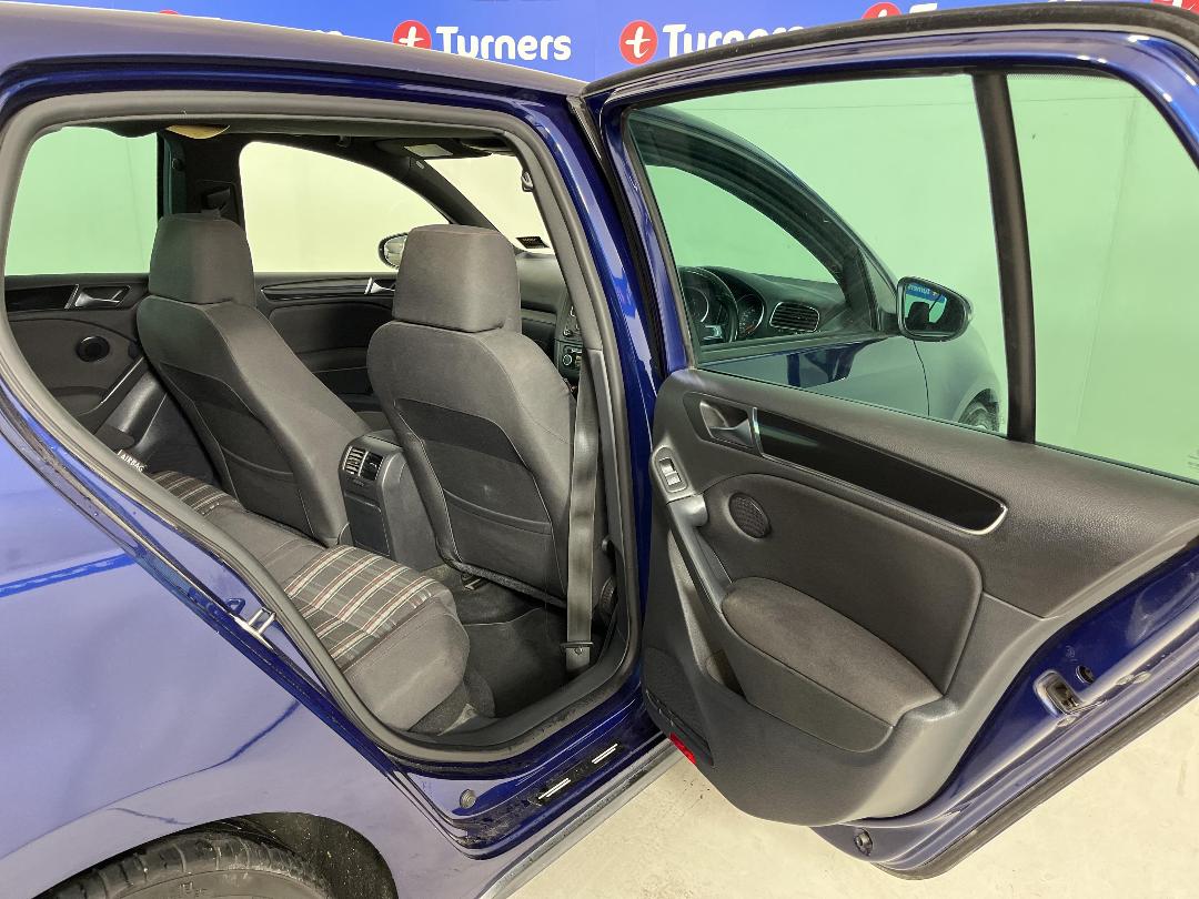 Photo '19' of Volkswagen Golf Photo '19' of Volkswagen Golf