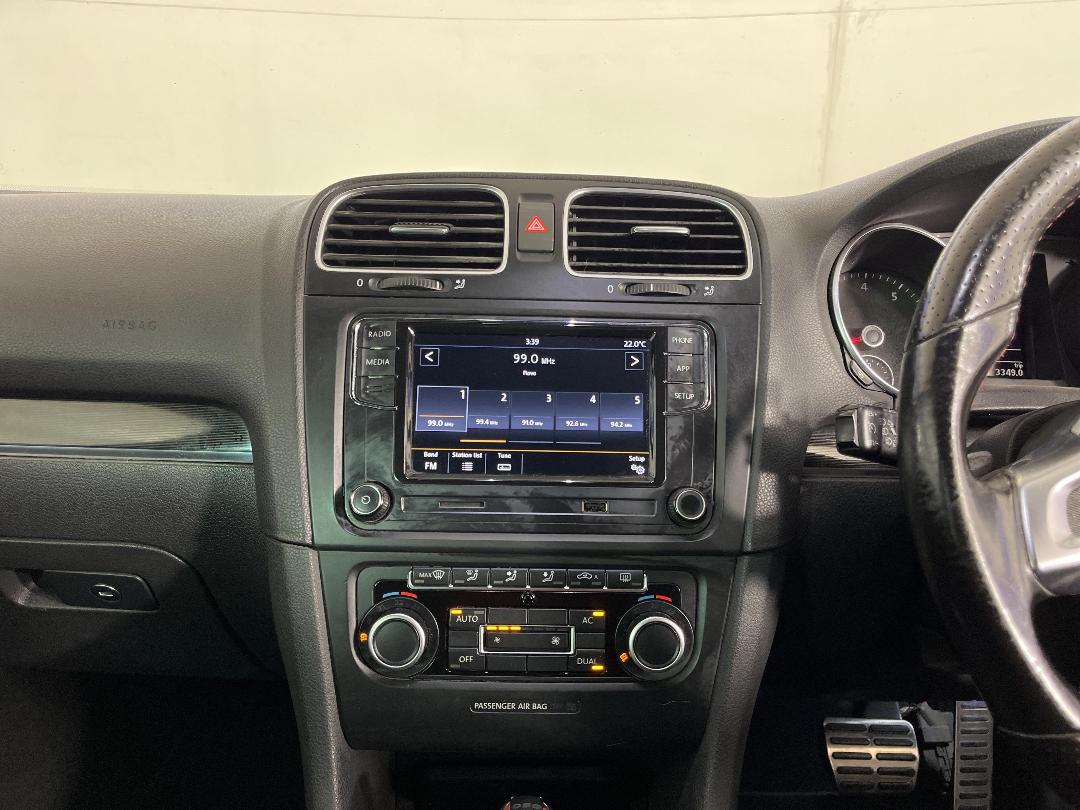 Photo '18' of Volkswagen Golf Photo '18' of Volkswagen Golf