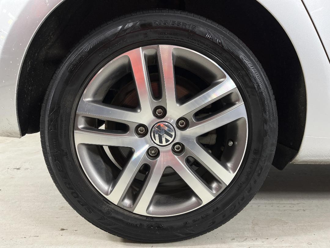 Photo '12' of Volkswagen Golf