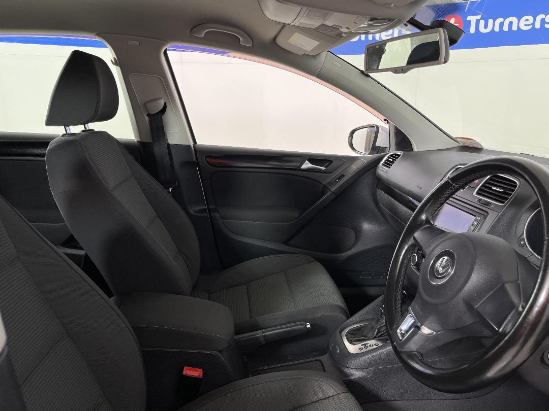 Photo '16' of Volkswagen Golf