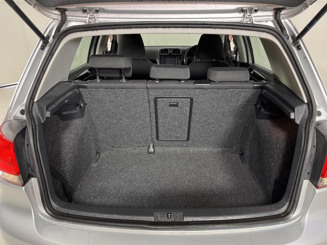 Photo '14' of Volkswagen Golf