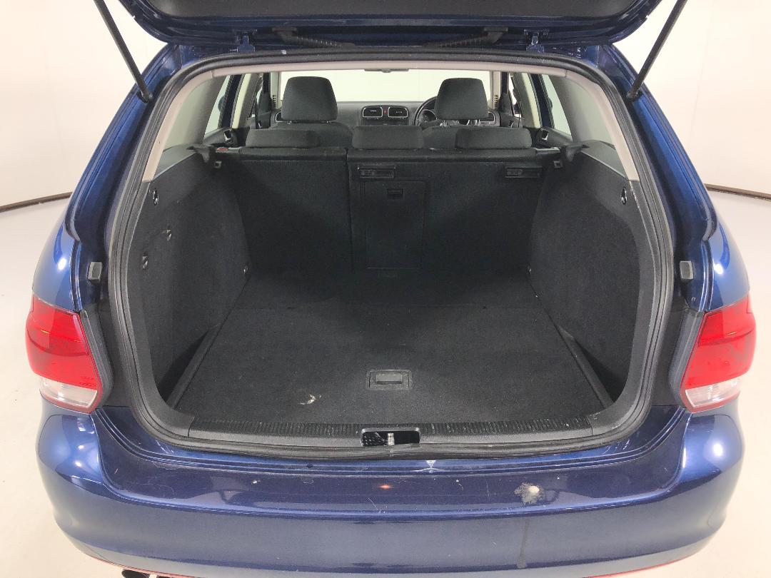 Photo '14' of Volkswagen Golf