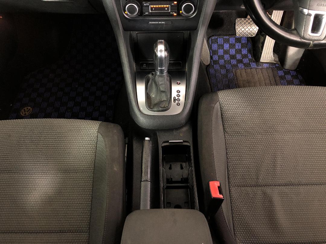 Photo '18' of Volkswagen Golf