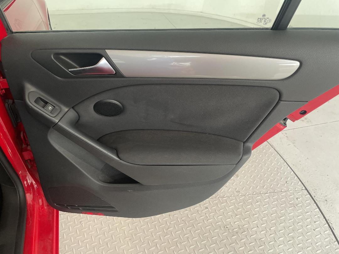 Photo '19' of Volkswagen Golf