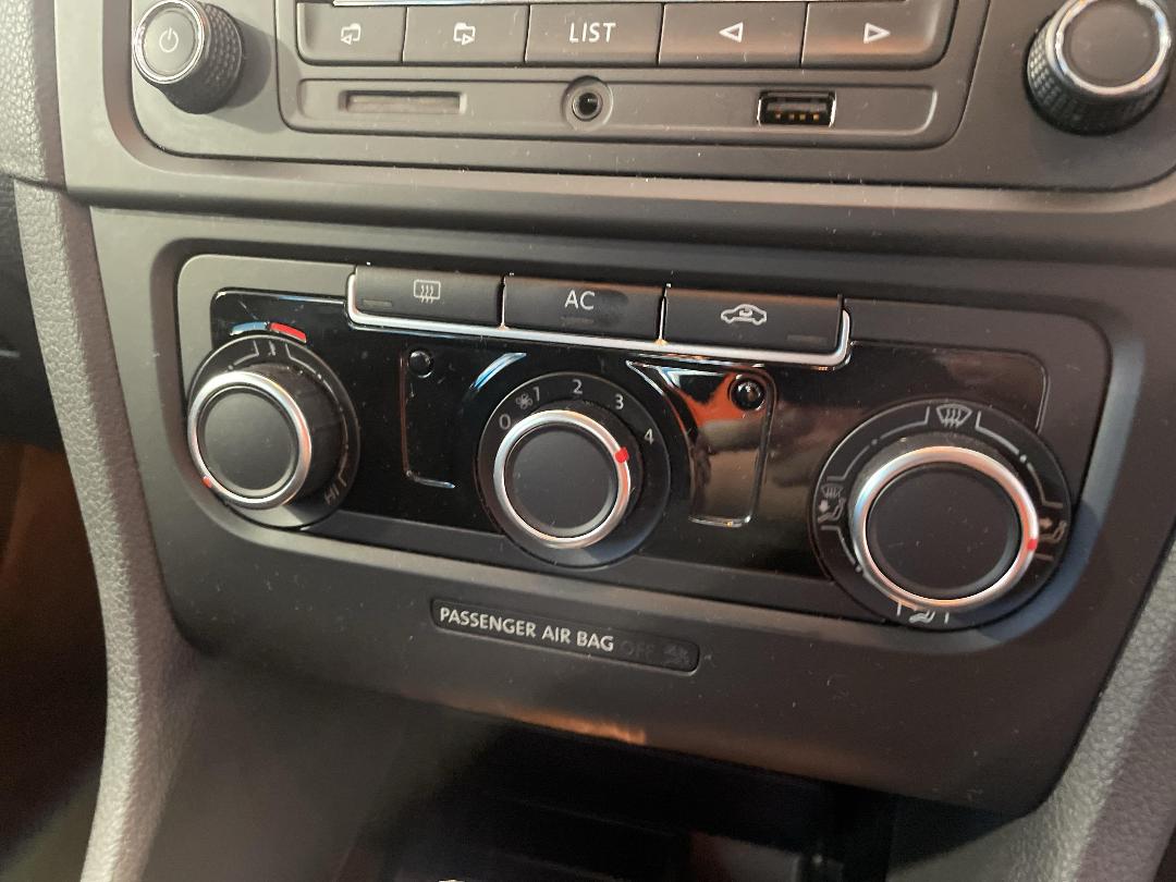 Photo '28' of Volkswagen Golf