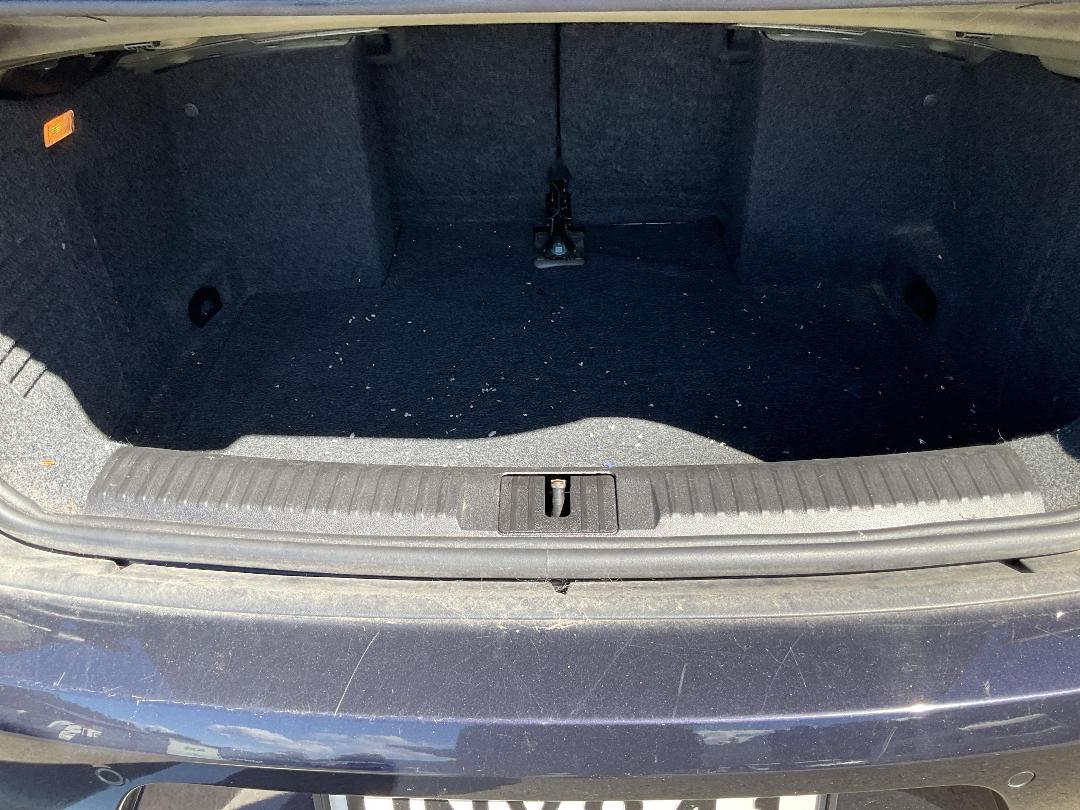 Photo '14' of Volkswagen Golf Photo '14' of Volkswagen Golf