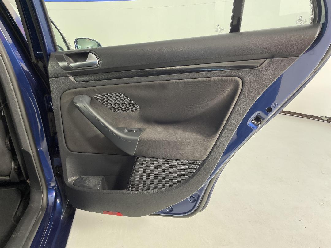 Photo '17' of Volkswagen Golf Variant 1.4 90KW Photo '17' of Volkswagen Golf Variant 1.4 90KW