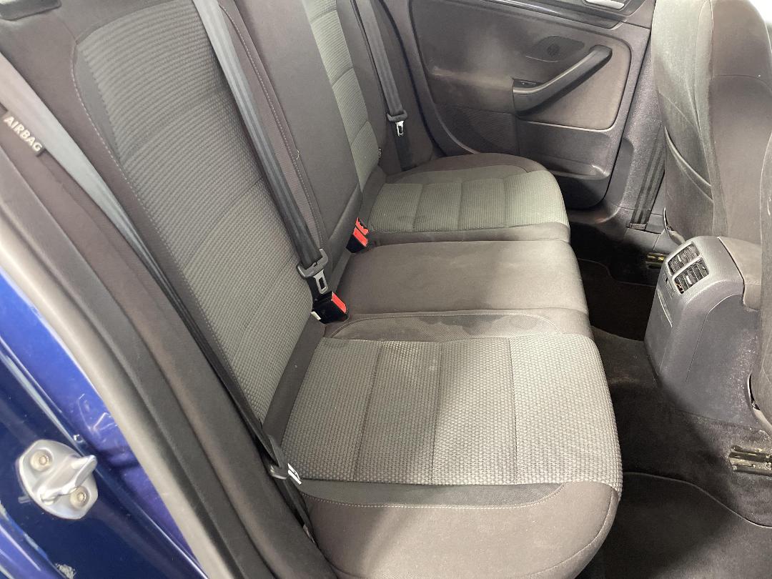 Photo '18' of Volkswagen Golf Variant 1.4 90KW Photo '18' of Volkswagen Golf Variant 1.4 90KW