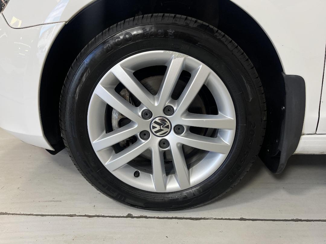 Photo '10' of Volkswagen Golf Photo '10' of Volkswagen Golf