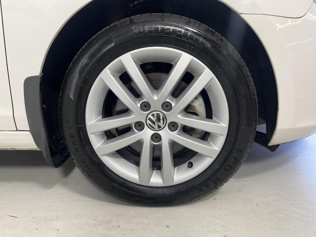 Photo '9' of Volkswagen Golf Photo '9' of Volkswagen Golf