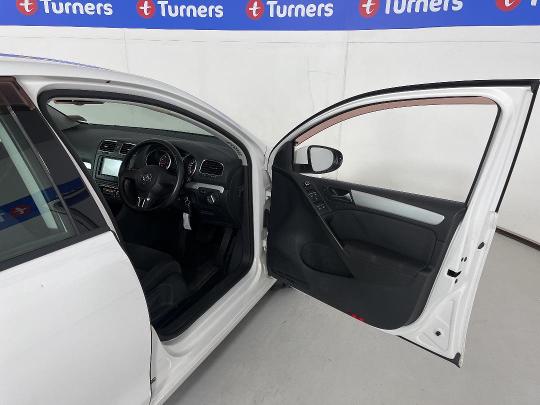 Photo '15' of Volkswagen Golf Photo '15' of Volkswagen Golf