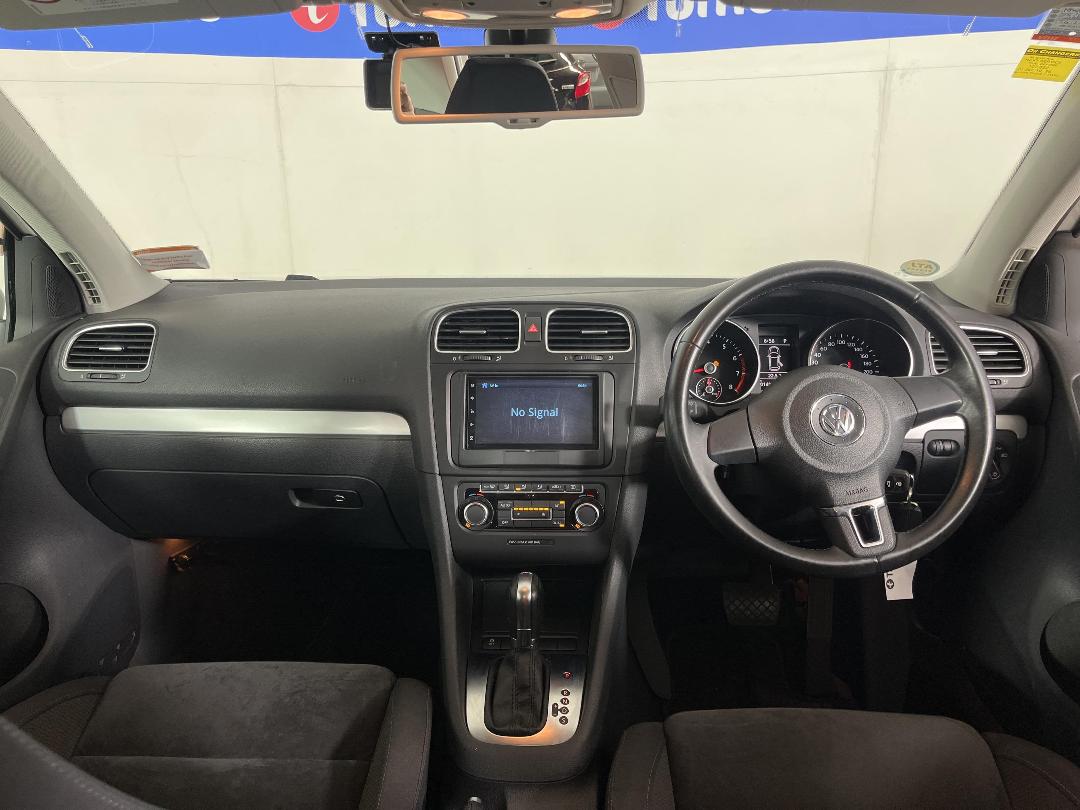 Photo '17' of Volkswagen Golf Photo '17' of Volkswagen Golf