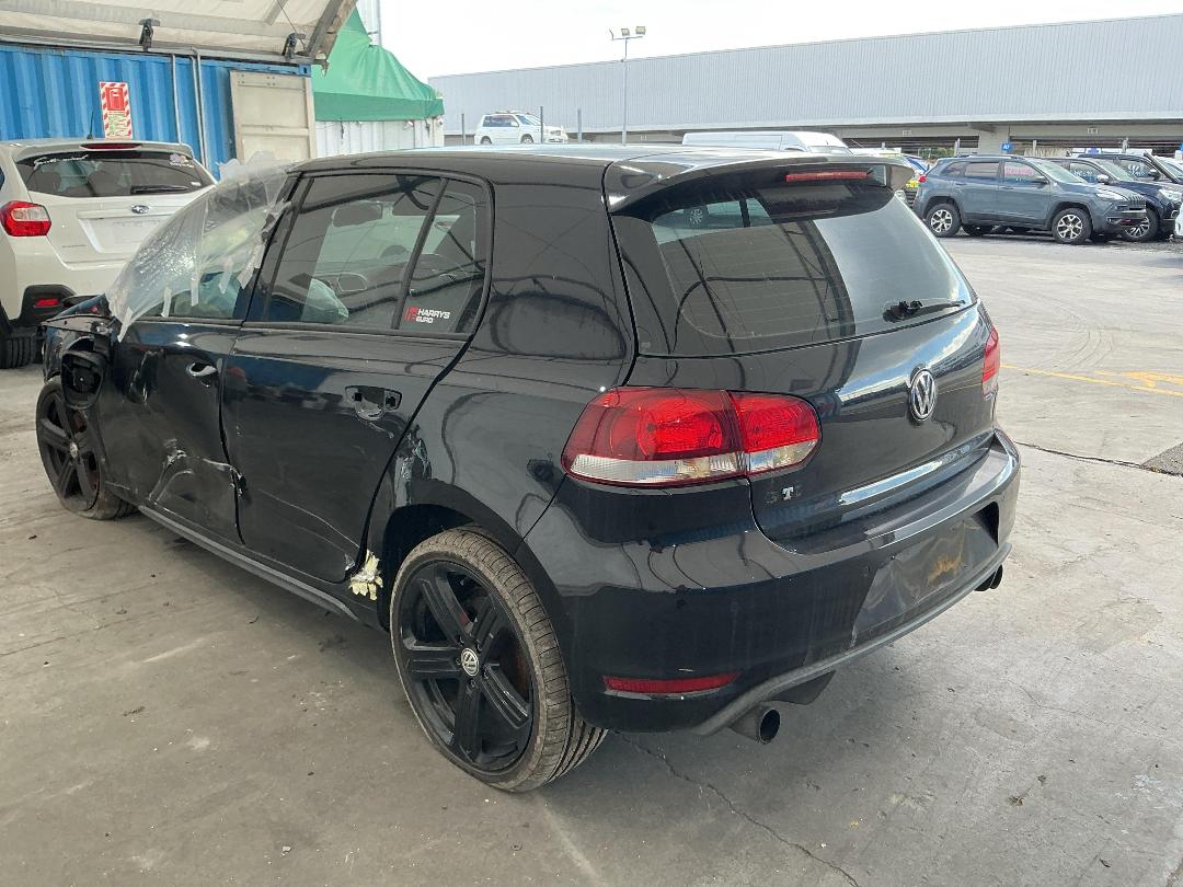 Photo '4' of Volkswagen Golf GTI 155KW