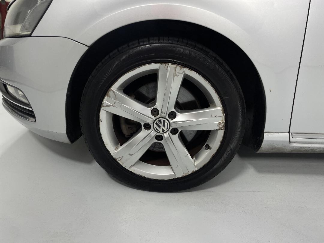 Photo '10' of Volkswagen Passat Photo '10' of Volkswagen Passat